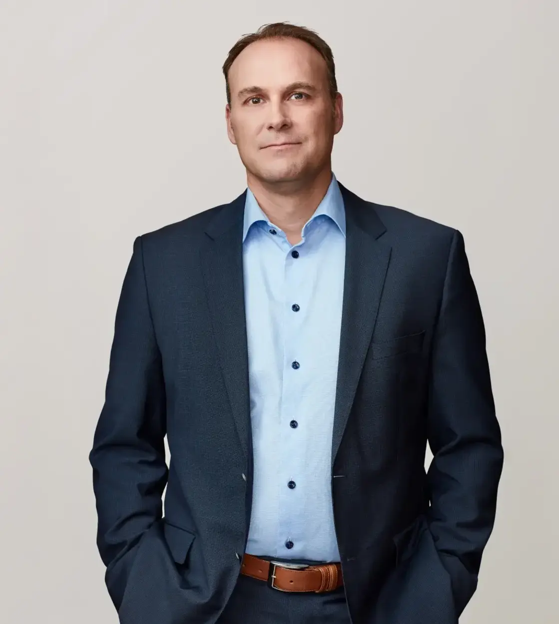 Conexus ELT Headshots Website 308X287 FA Neil Wide