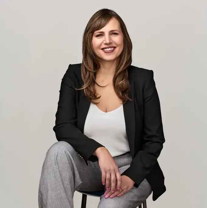 Conexus ELT Headshots Website 308X287 FA Theresa Wide