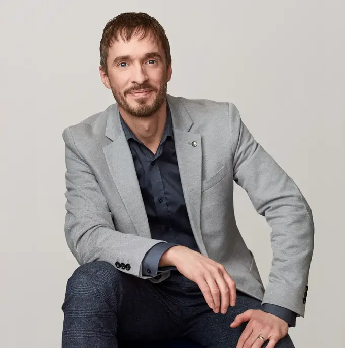Conexus ELT Headshots Website 308X287 FA Jeremy Wide